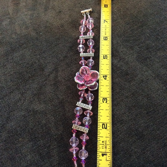 Hand beaded artisan bracelet - Picture 6 of 13